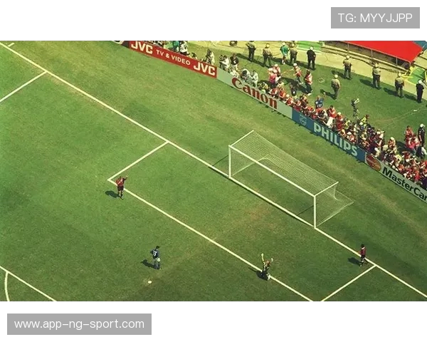 世界杯历史进程中的关键瞬间与传奇人物回顾 世界杯历史进程中的关键瞬间与传奇人物回顾