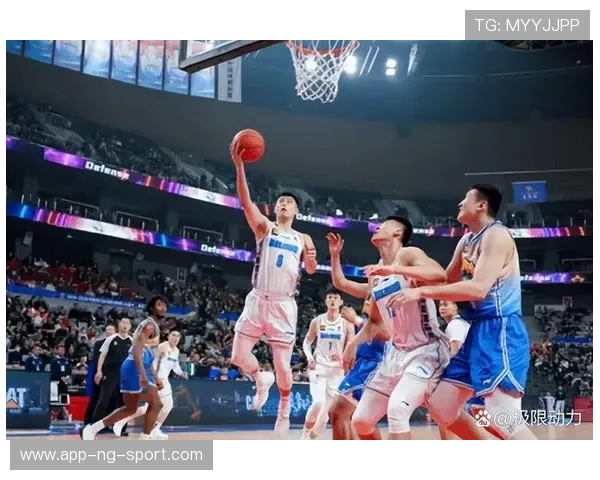 CBA联赛新赛季激战正酣 各队阵容调整与新星崛起成焦点