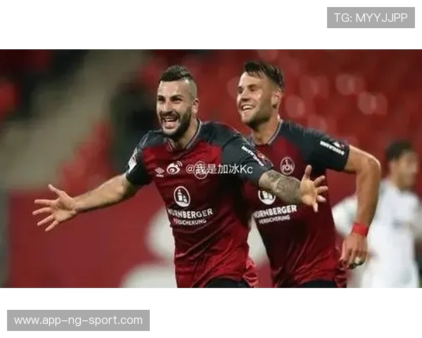 03年利兹联与曼联经典对决回顾球迷心中的永恒记忆